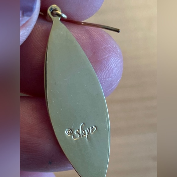 Isle of Skye vintage white cloisonné earrings - Picture 4 of 4